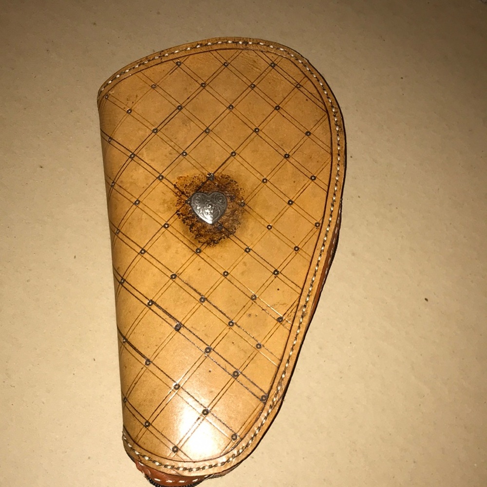 Leather gun case